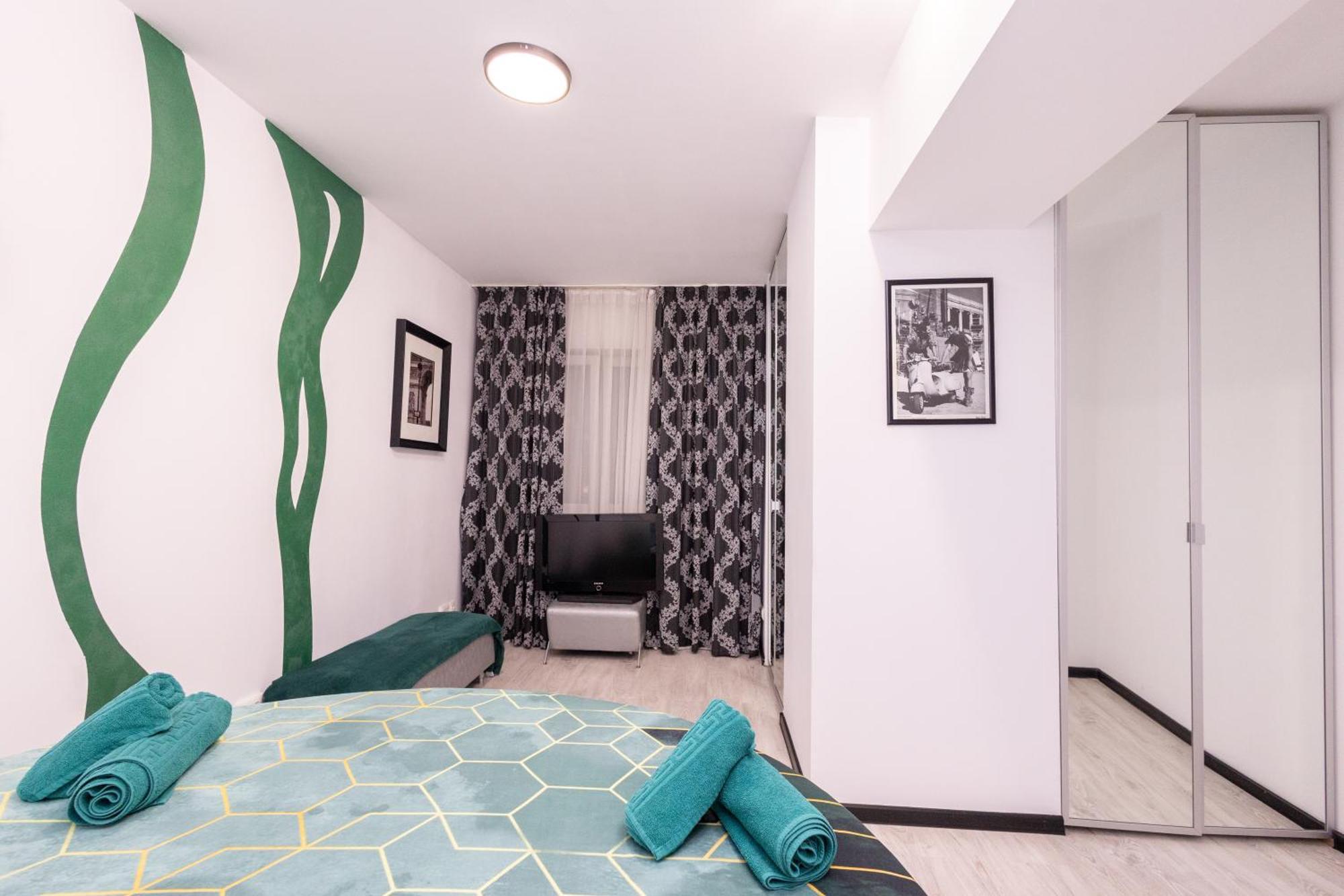 Walter With Free Parking And Self Check-in Bucureşti