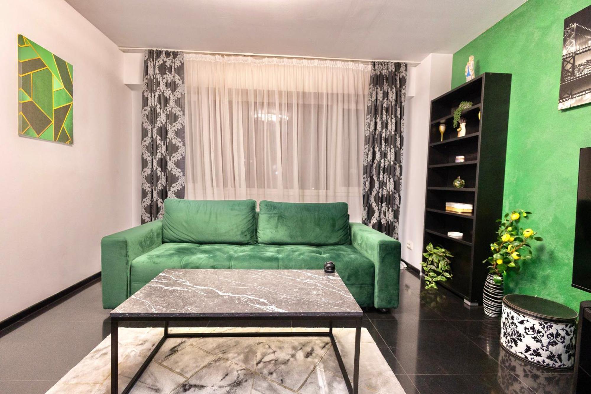 Walter With Free Parking And Self Check-in Apartament *