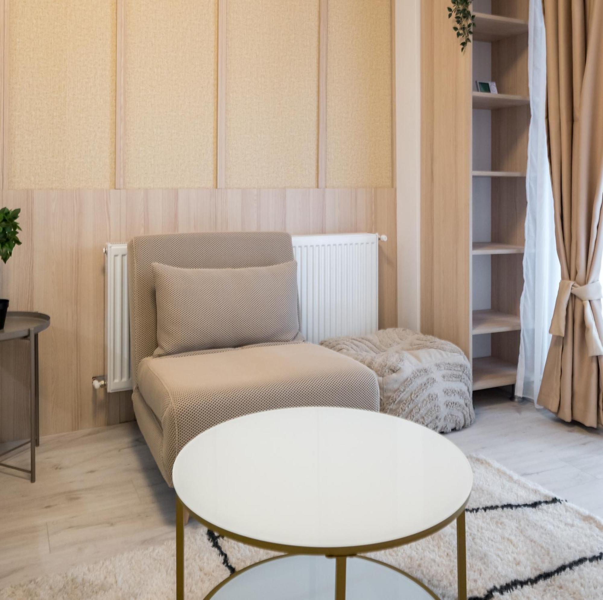 Apartment P15 *