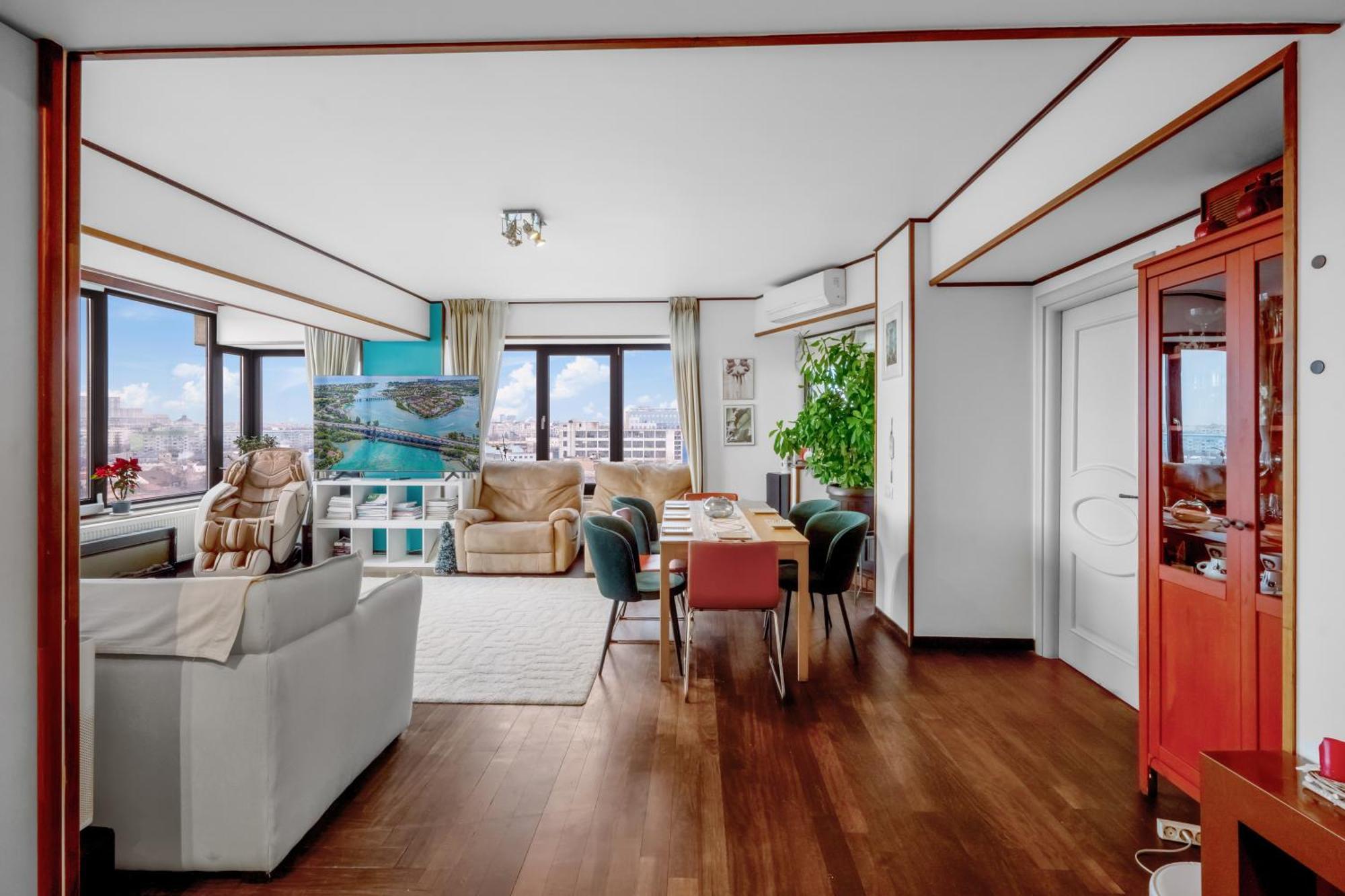 Apartment Luxurious Downtown Penthouse With Spectacular Panorama *