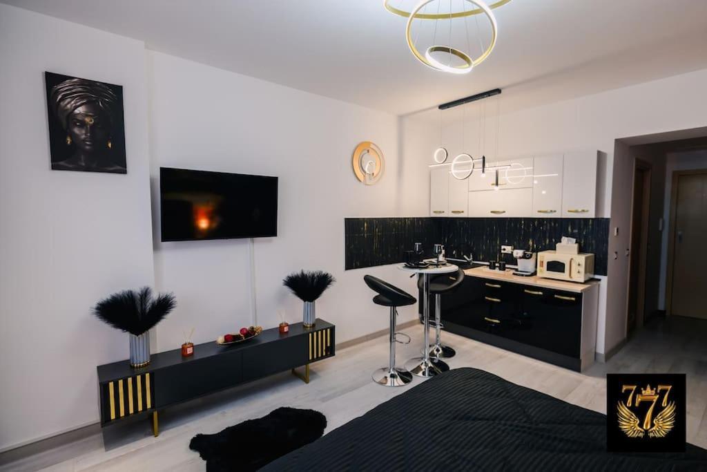 Apartment Flh - 777