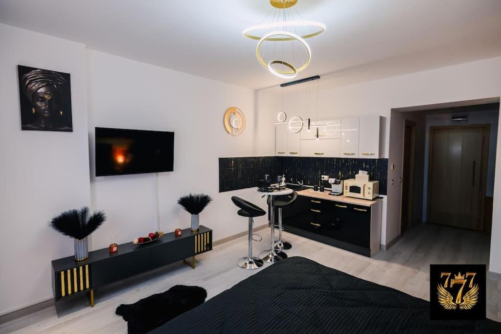 Flh - 777 Apartment *