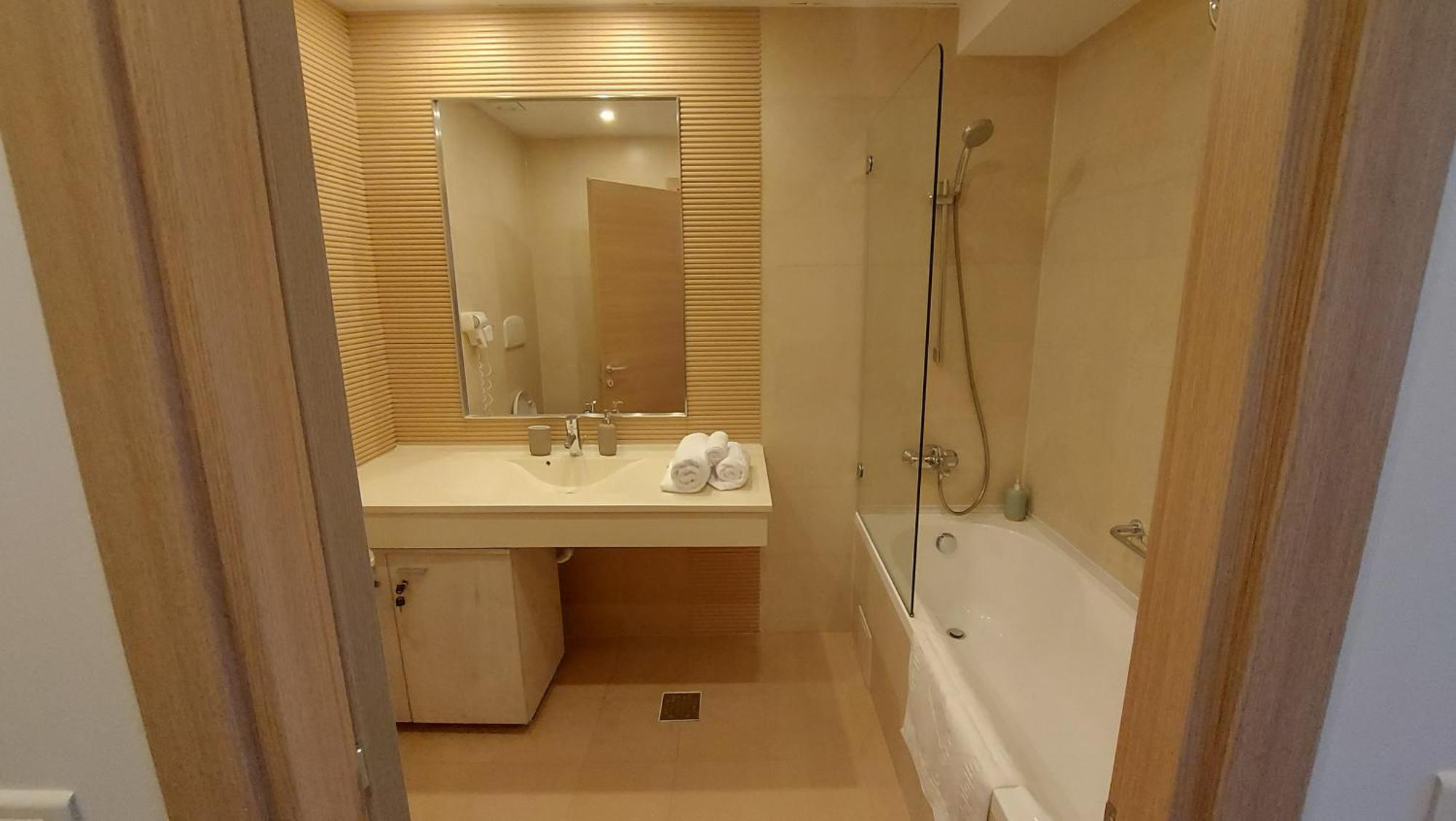 Teo Rin Grand Apartment