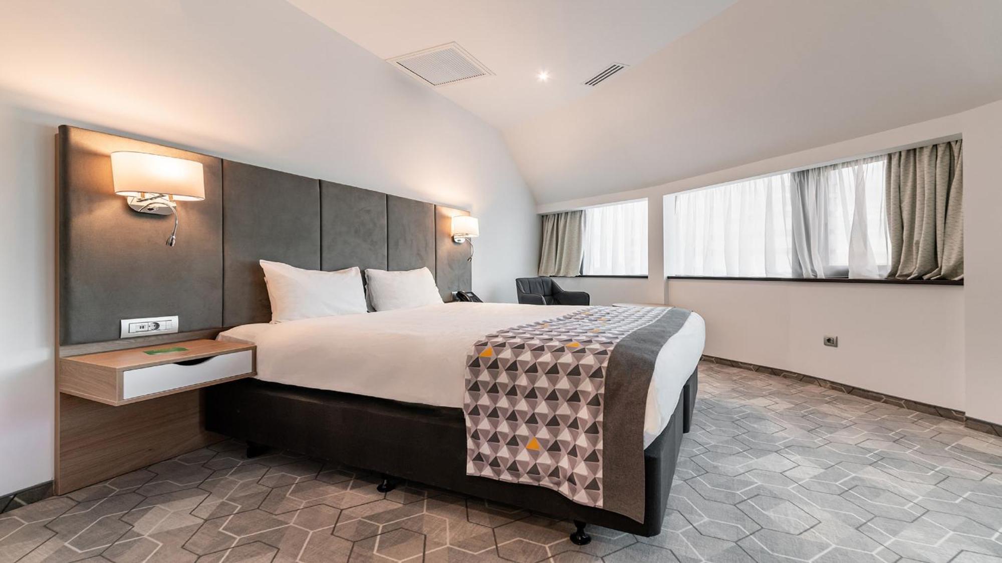 Hotel - Times, An Ihg Bucareste