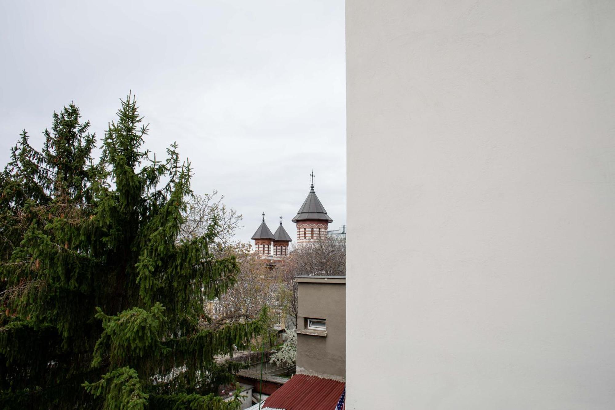 Little Downtown Romana