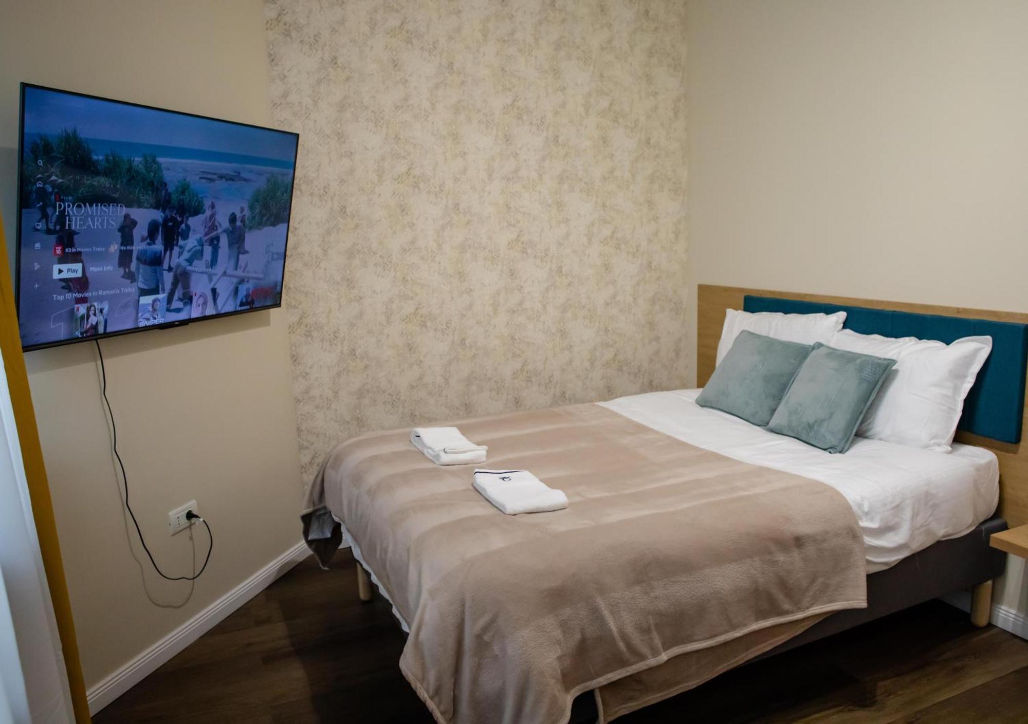 Little Downtown Romana Aparthotel