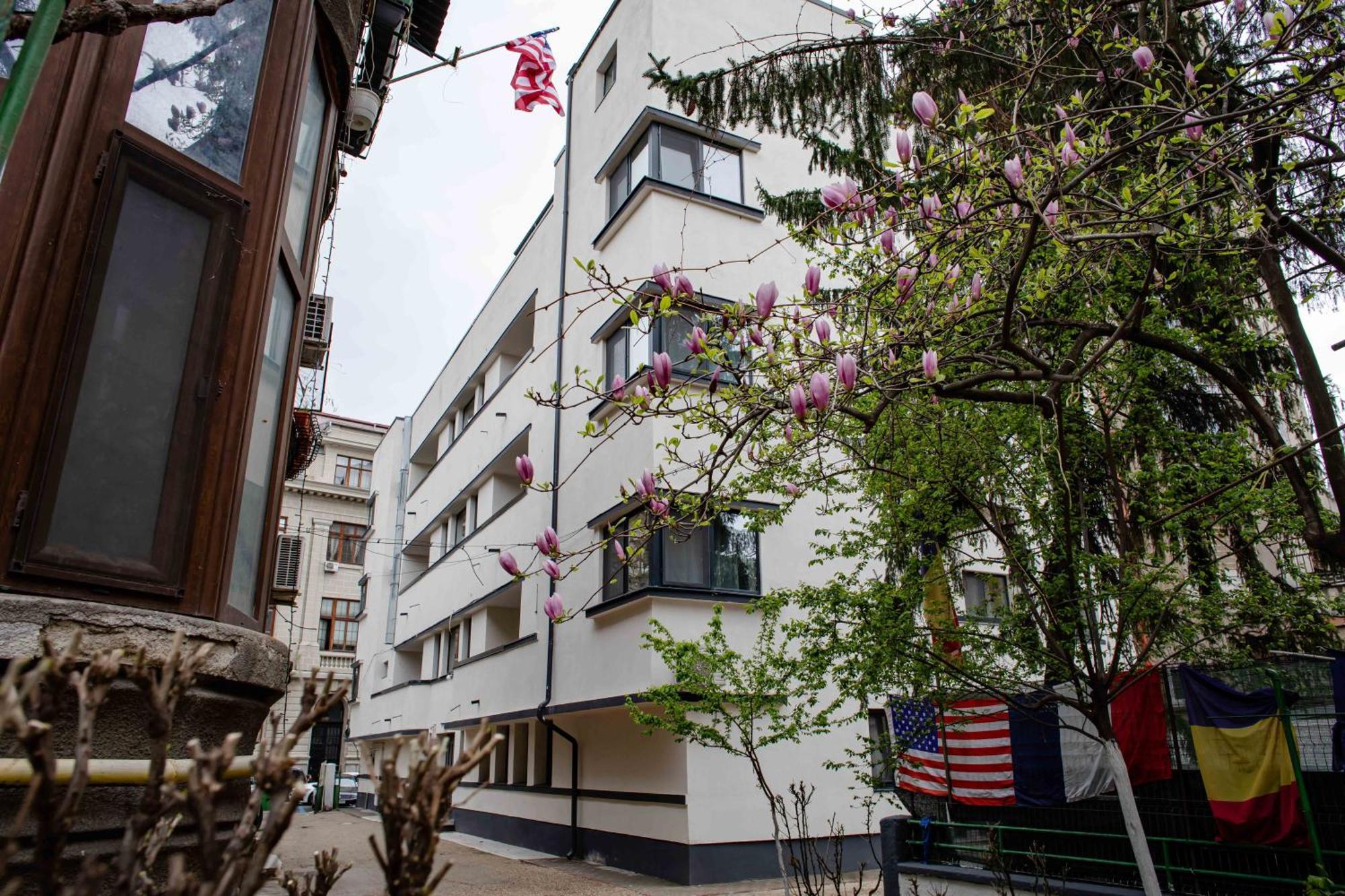 Little Downtown Romana Aparthotel