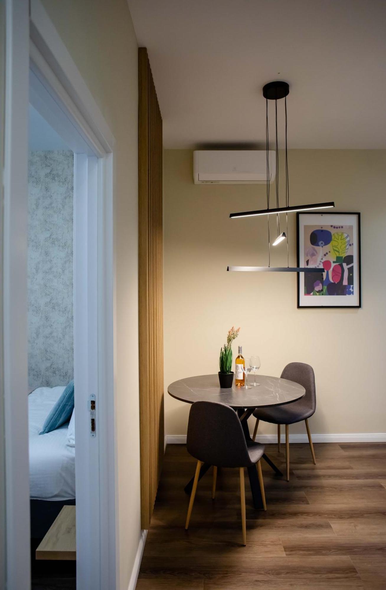 Little Downtown Romana Aparthotel *