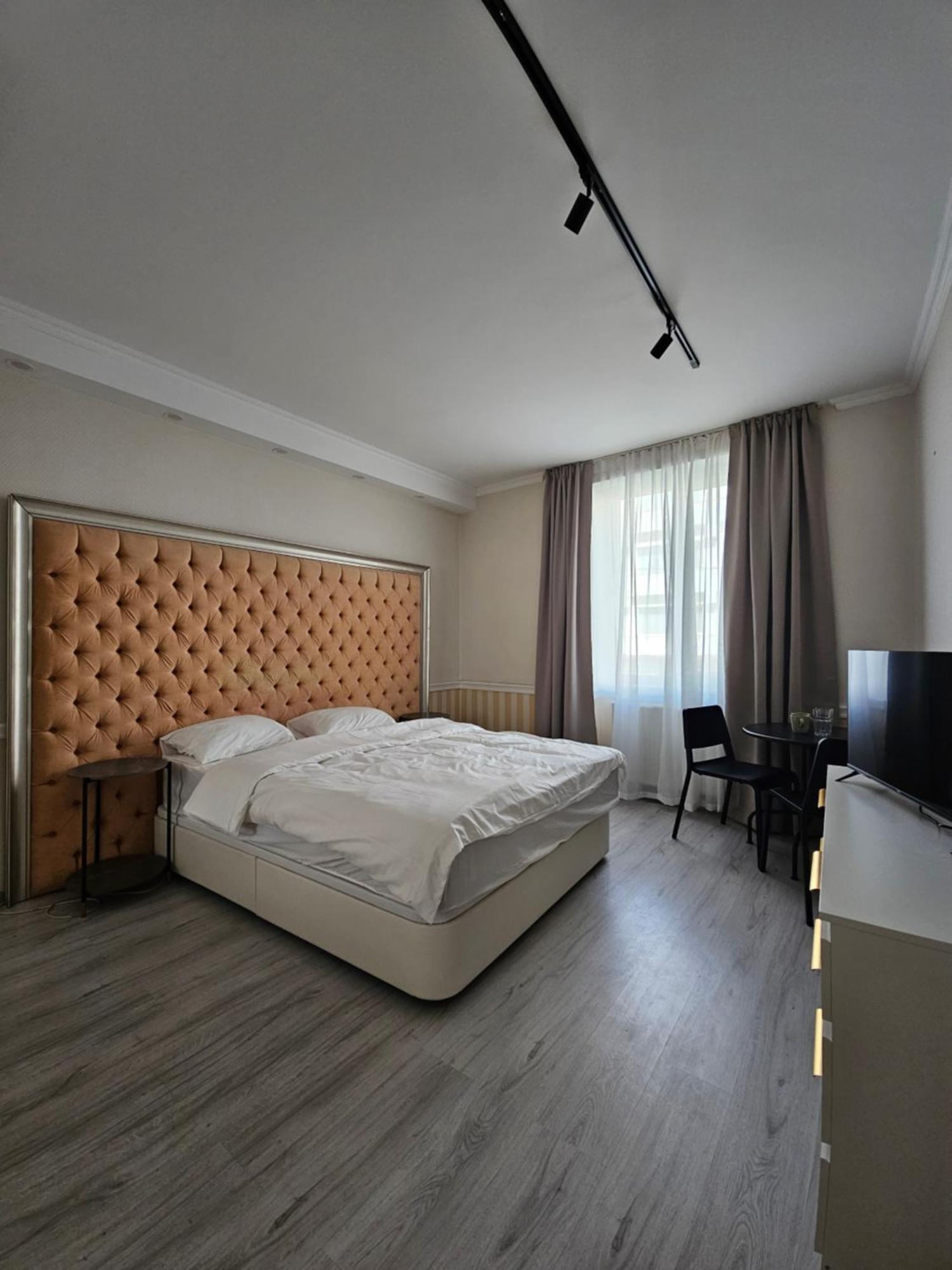 Touristic Center Jean Louis Calderon 28 Street Apartment Bucharest