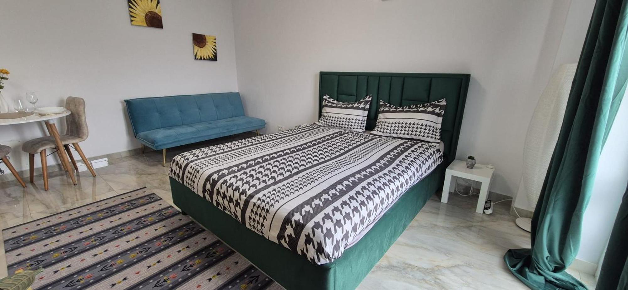 Marble Apartment Bucharest