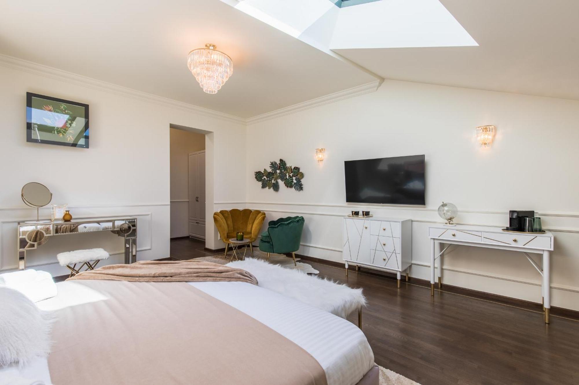 Old Town Luxury * Bucharest