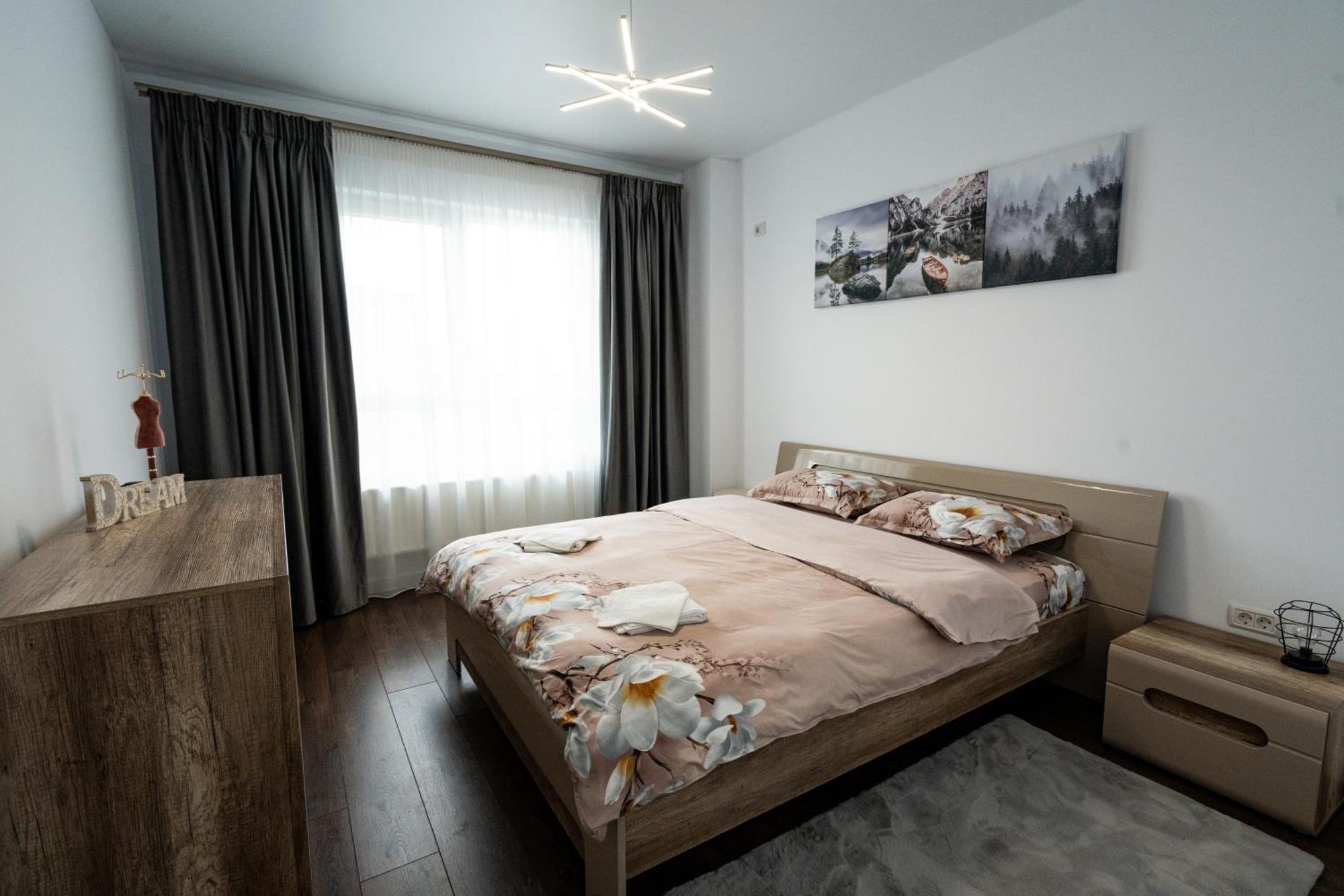 Comfort 2-room 10 Min To Parliament And Old Town Apartment