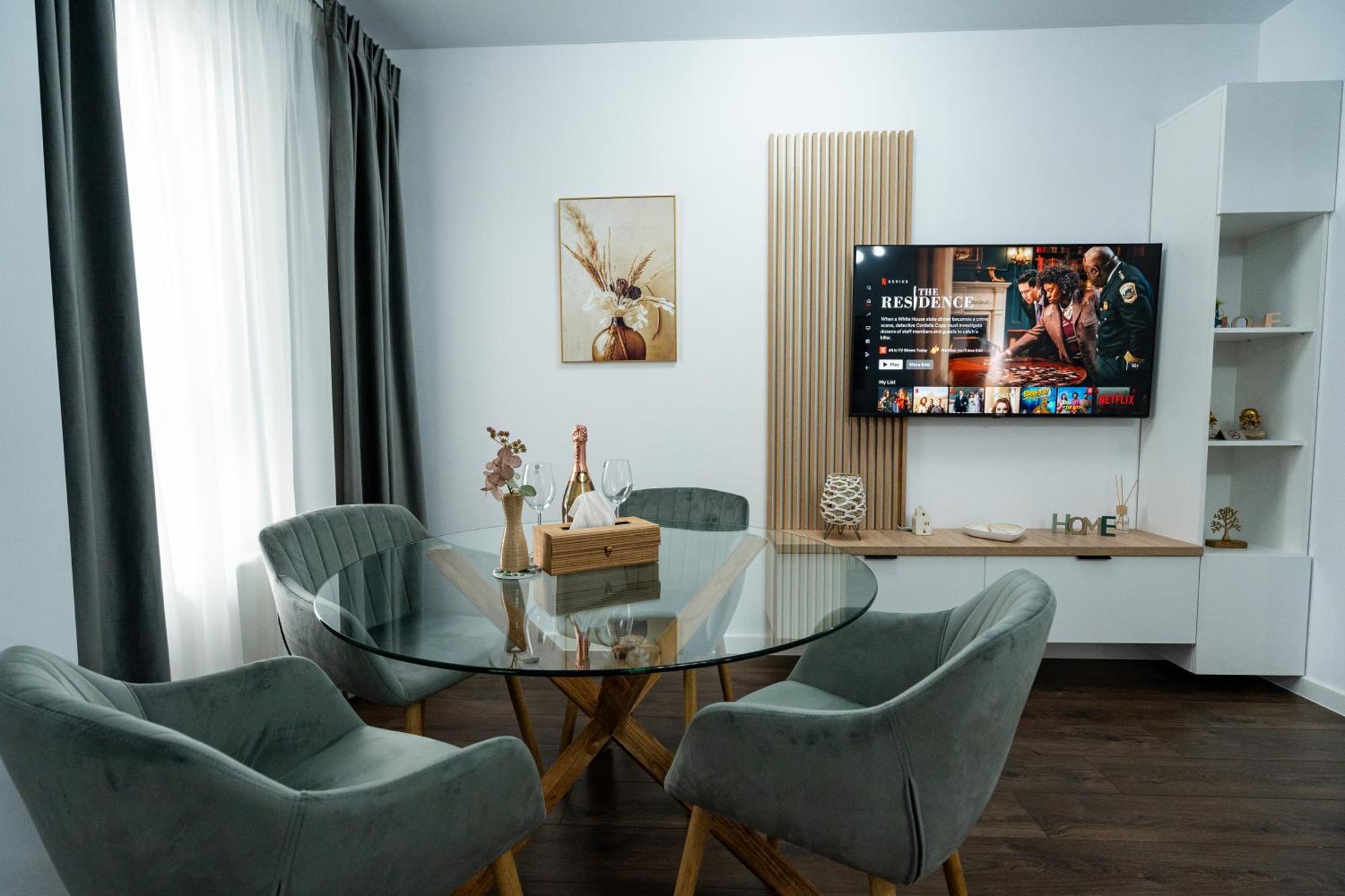 Comfort 2-room 10 Min To Parliament And Old Town Apartment
