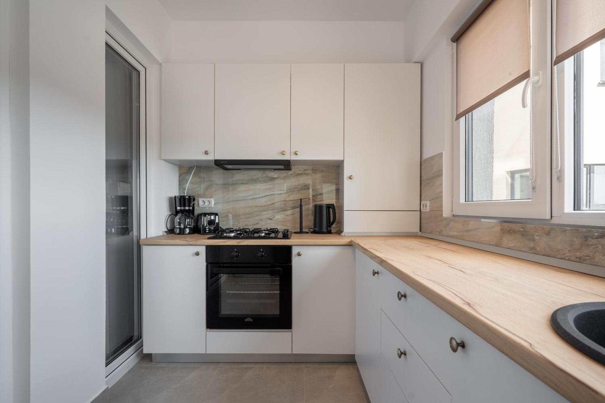 Apartment Spacious 606 Bucharest
