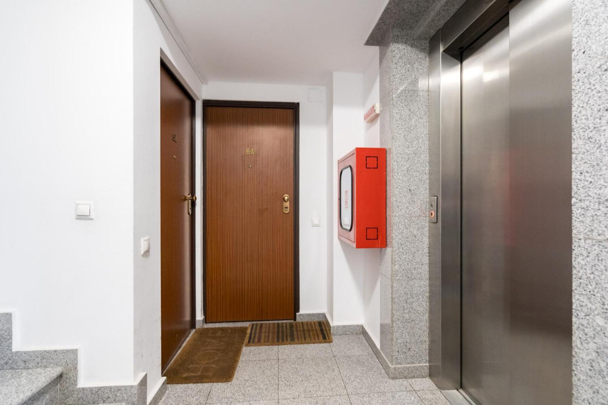 Amber 2bdr Apartment Bucharest