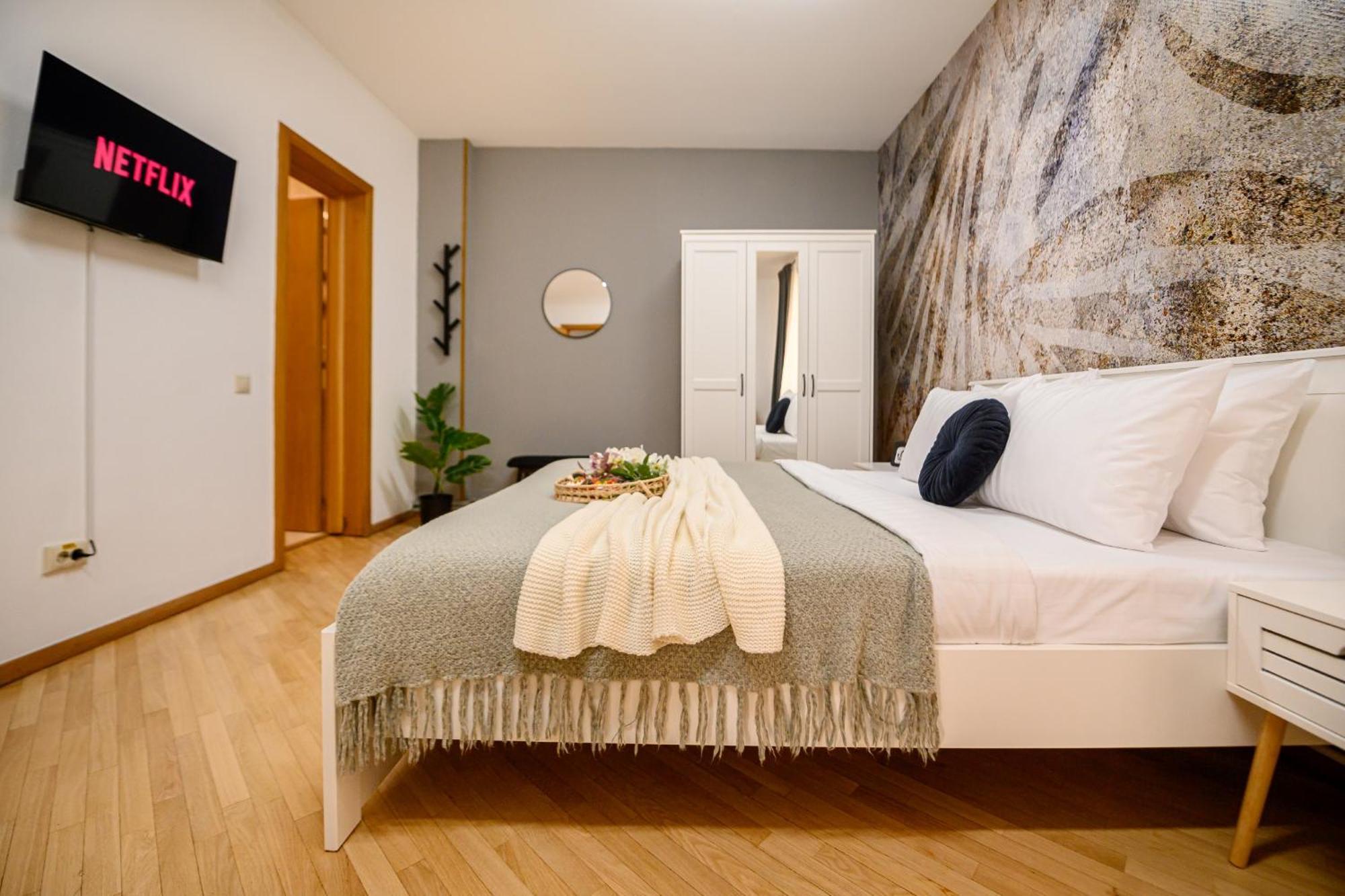 Cultural Gems- Modern 1br Near Museums Apartment