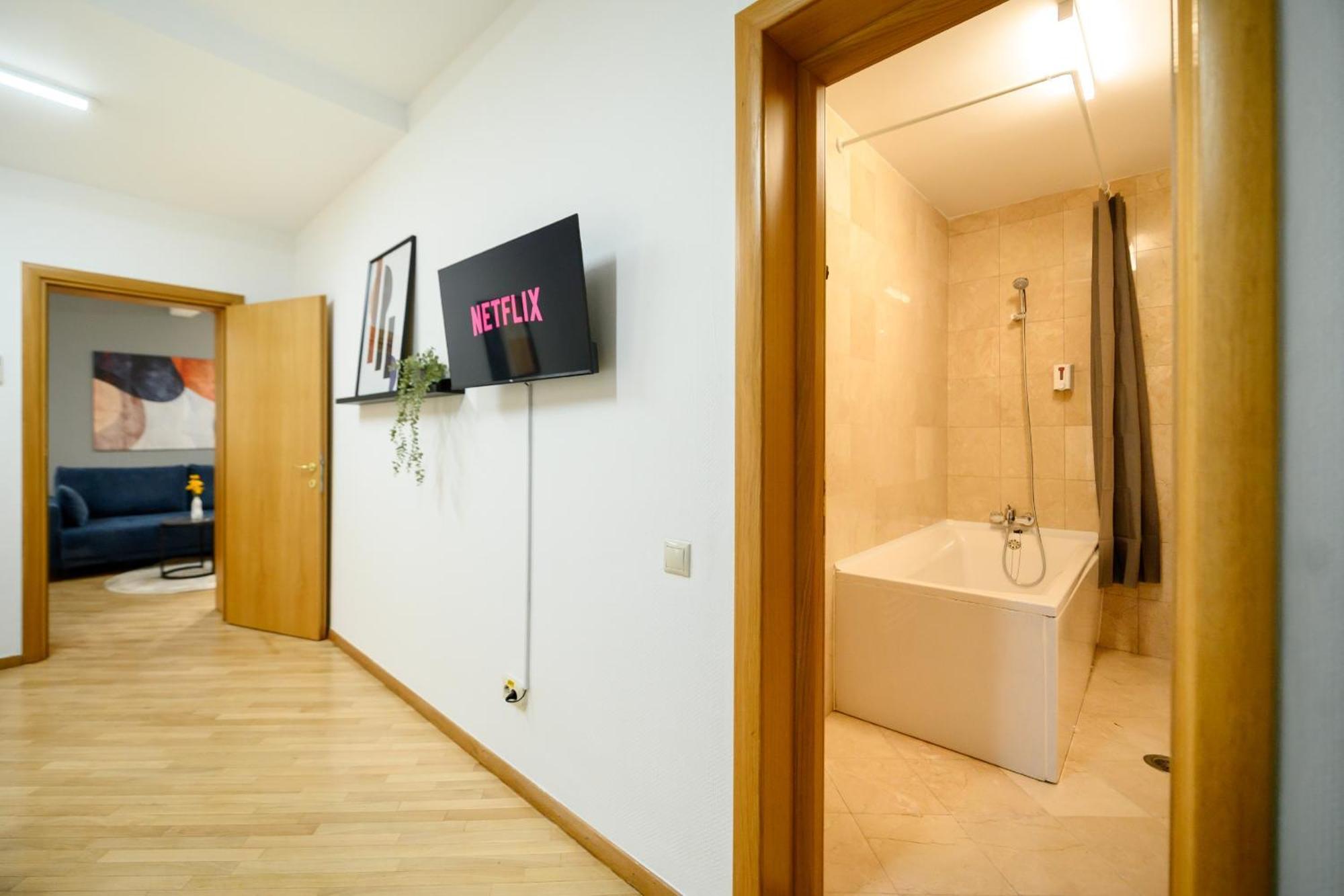 Cultural Gems- Modern 1br Near Museums Apartment