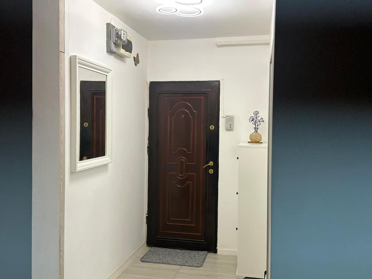 Apartment Two-room Bucharest