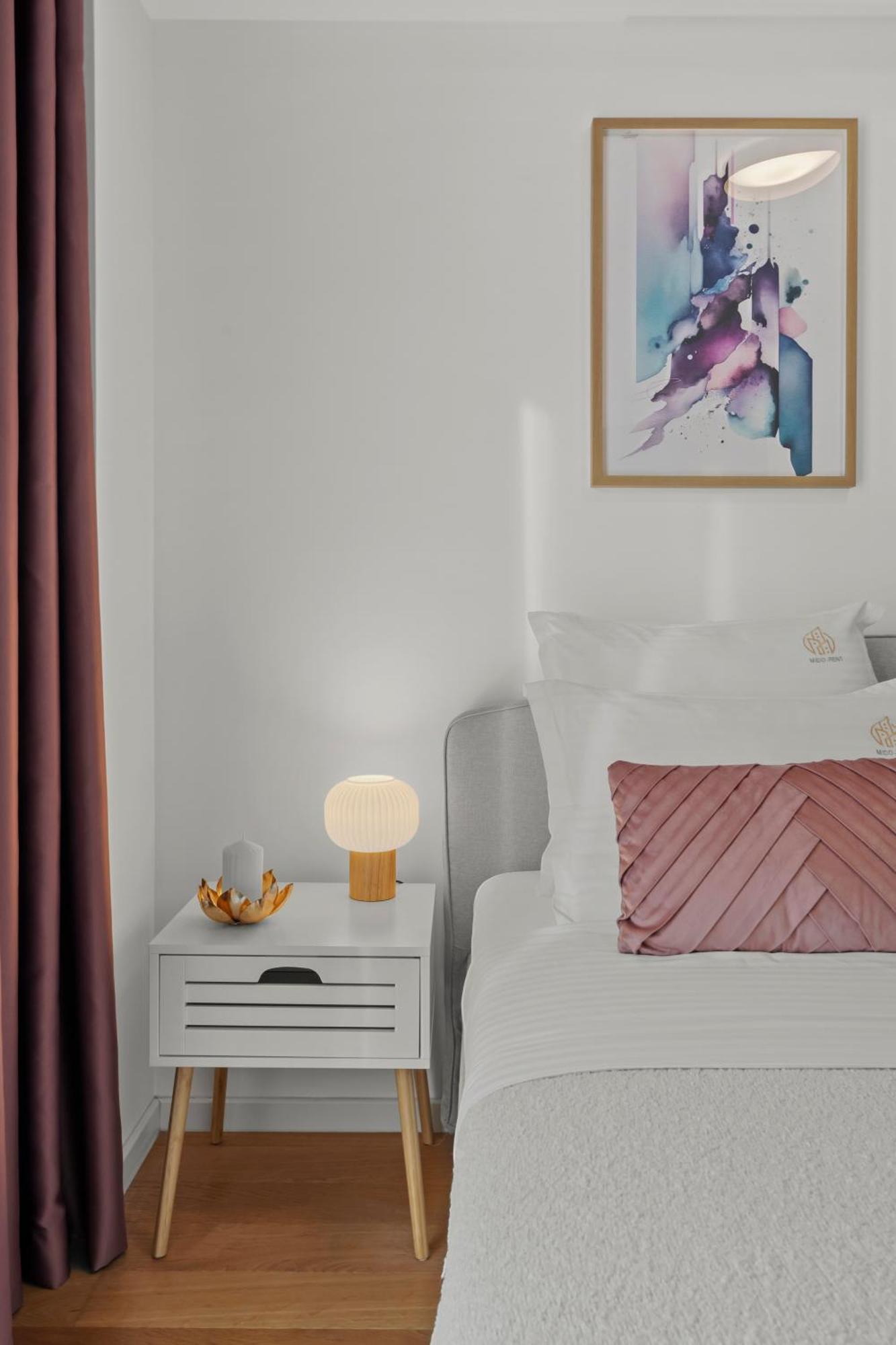 Mido Duo In New Building With Parking, Self Check-in And Security Apartment *
