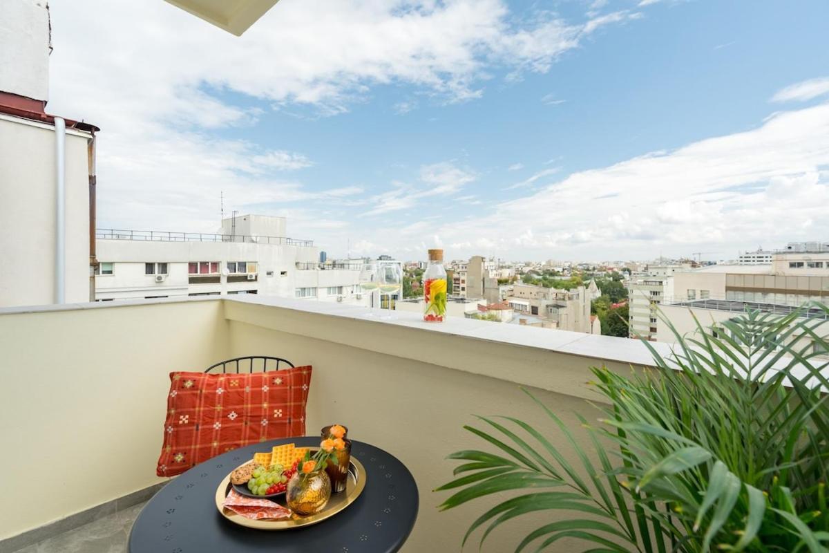 Stunning Views 2br Flat - Location - Terrace Bucareste