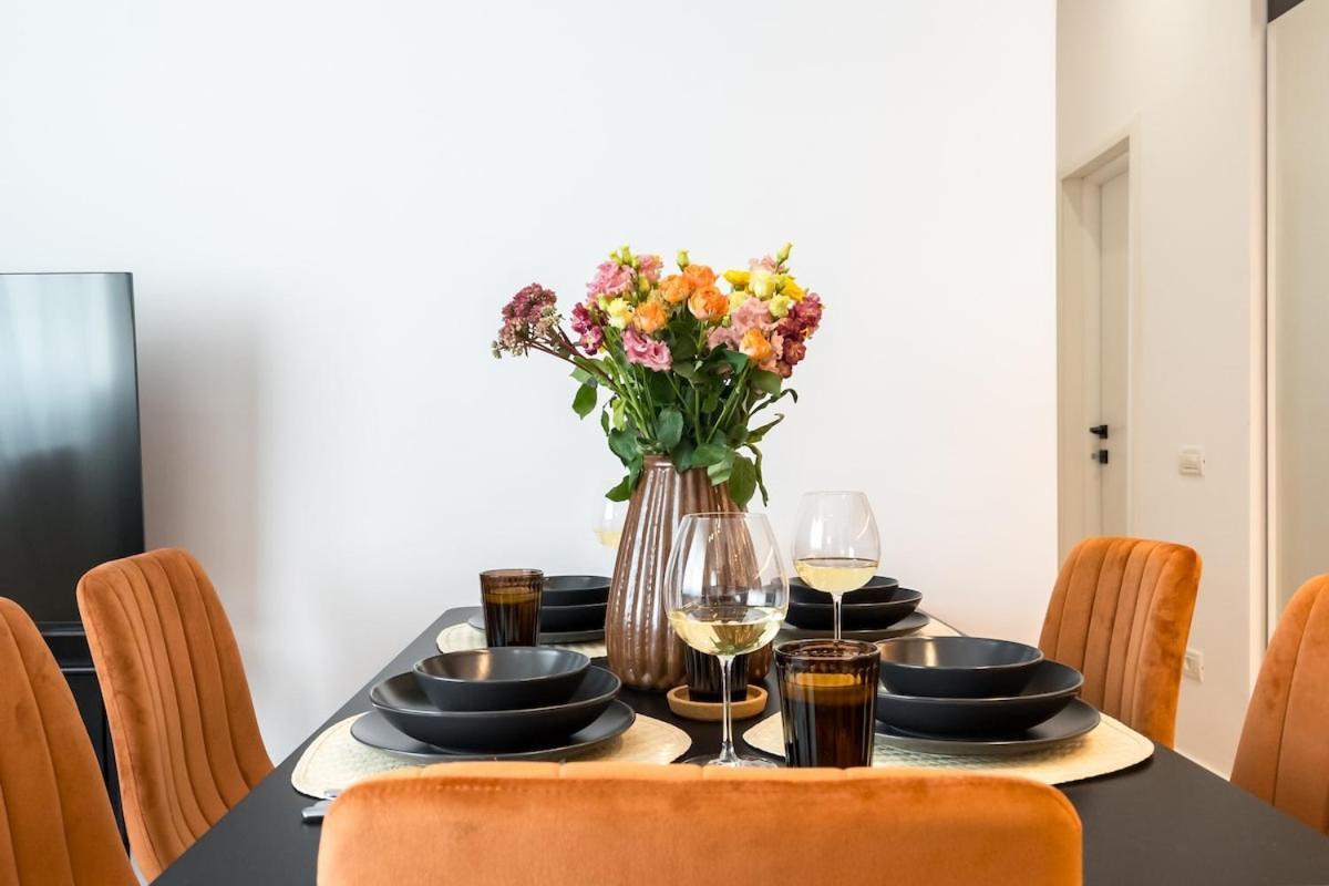 Stunning Views 2br Flat - Location - Terrace Bucareste
