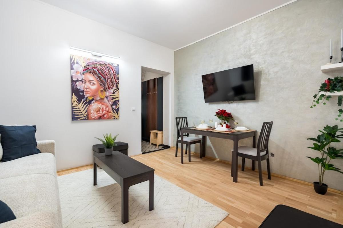 Apartment Sunny 2br Roof Flat - Amazing Terrace Bucharest