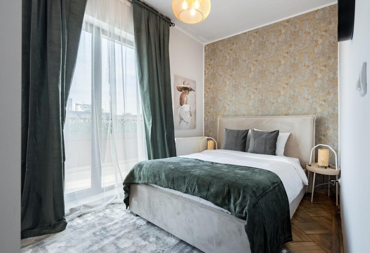 Sunny 2br Roof Flat - Amazing Terrace Apartment *