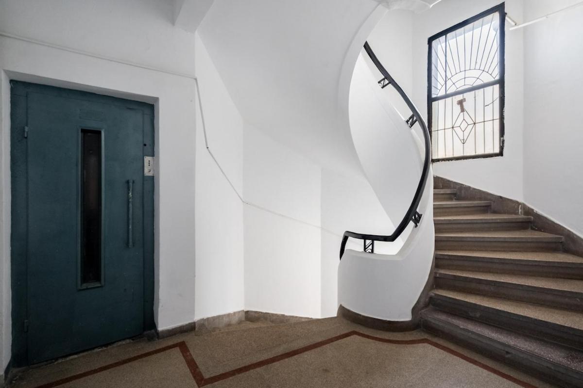 Sunny 2br Roof Flat - Amazing Terrace Bucharest