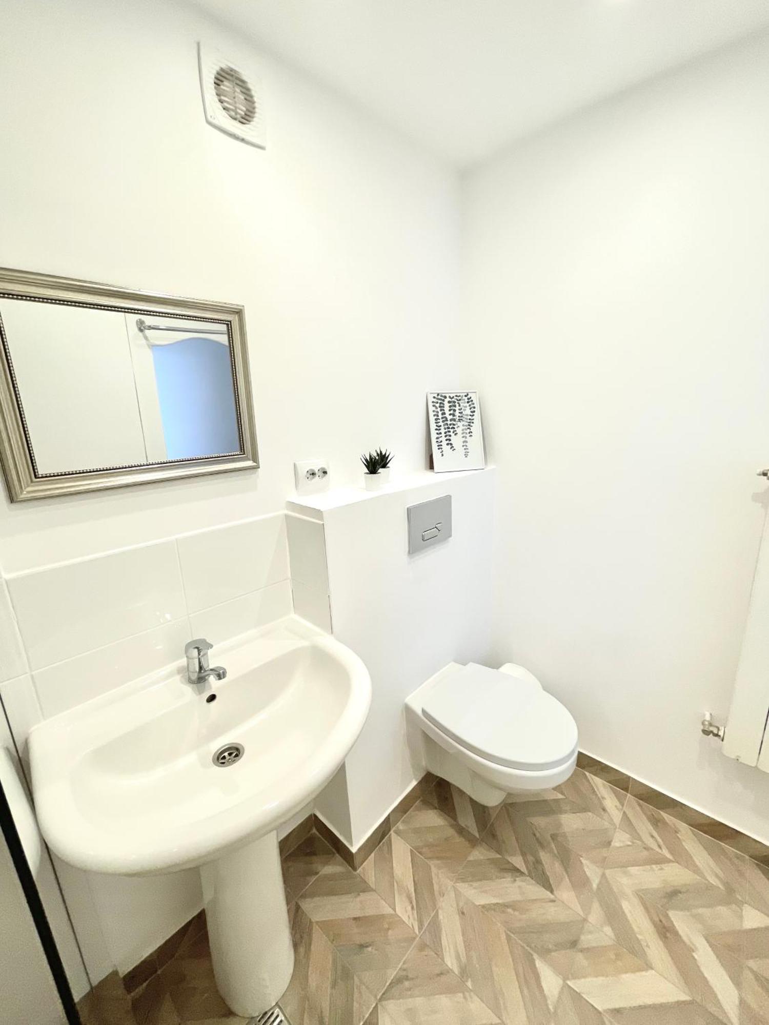 View Apartament Bucureşti