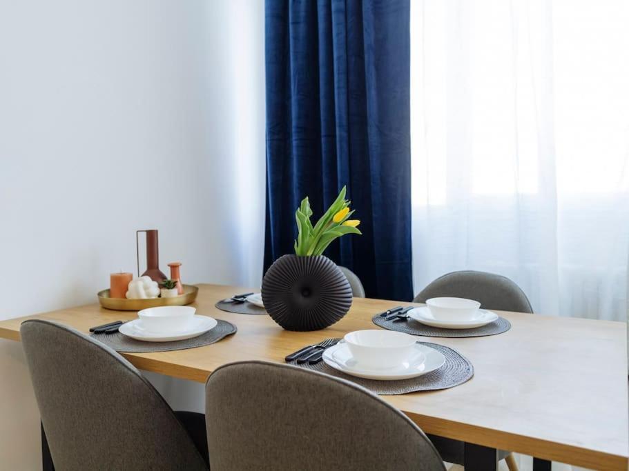Sky Penthouse - Square Apartament Bucureşti