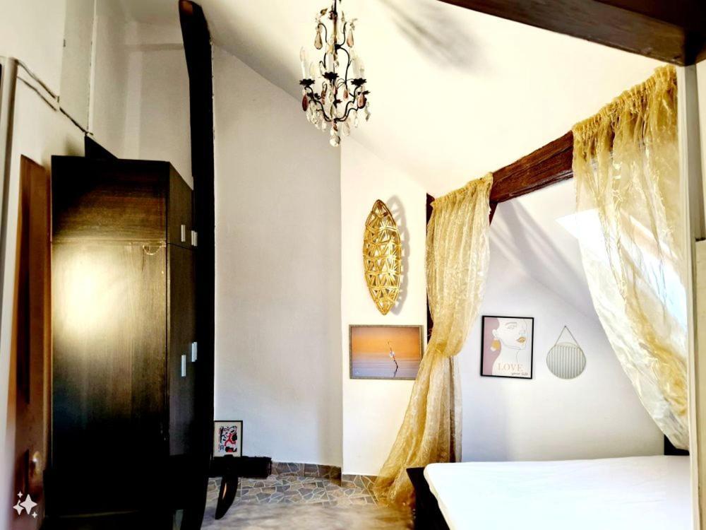 Cozy Loft Near Old Center Apartment Bucharest