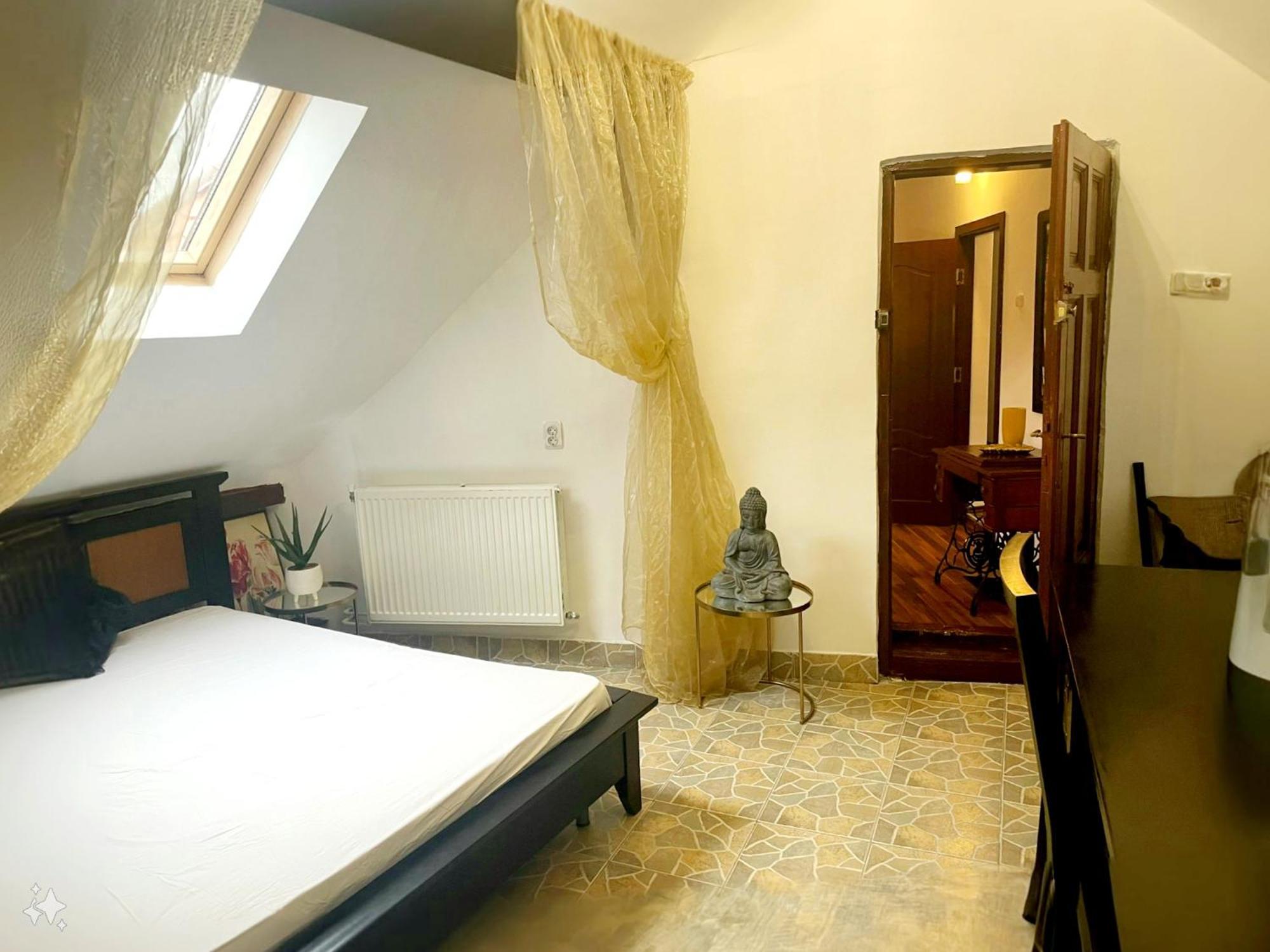 Cozy Loft Near Old Center * Bucharest
