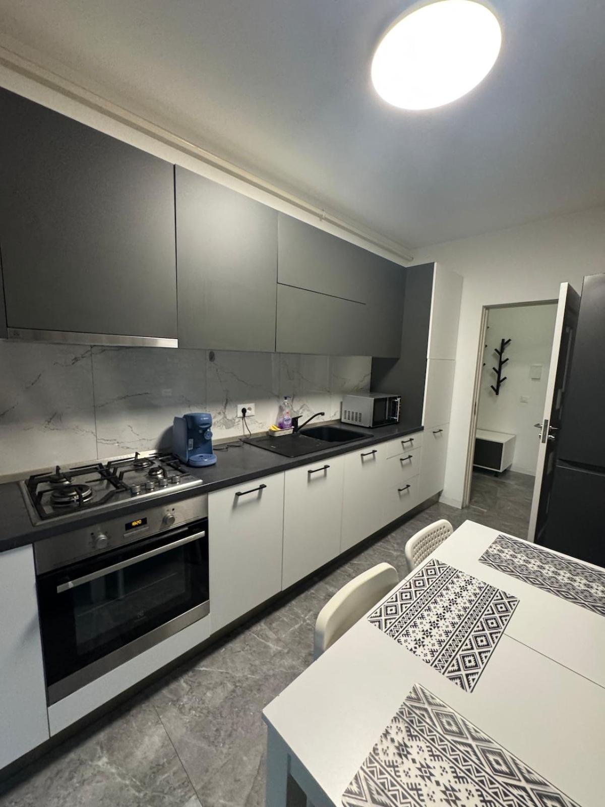 Apartment White In Exigent Plaza Romania Faza 4 Bucharest