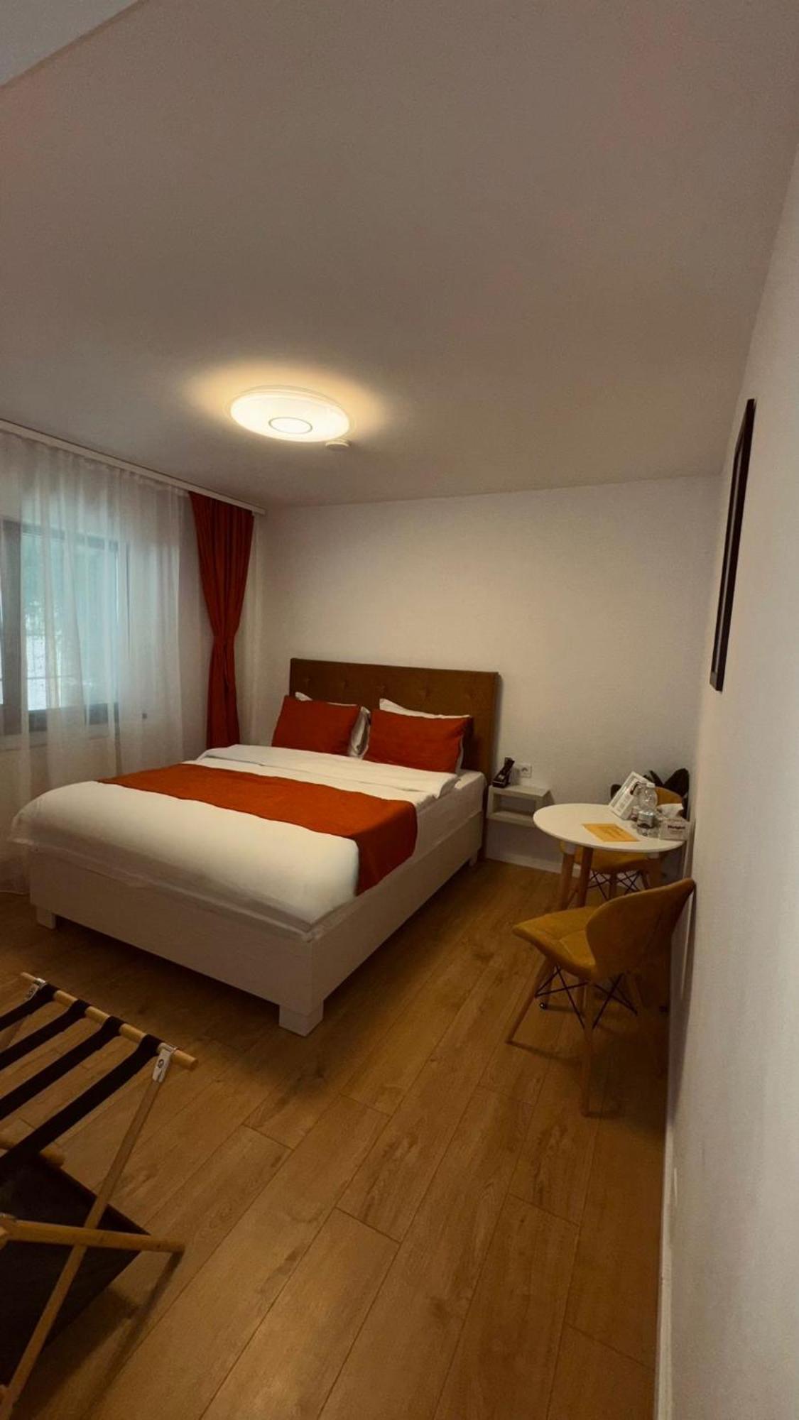 Apartment 3 Baneasa Airport