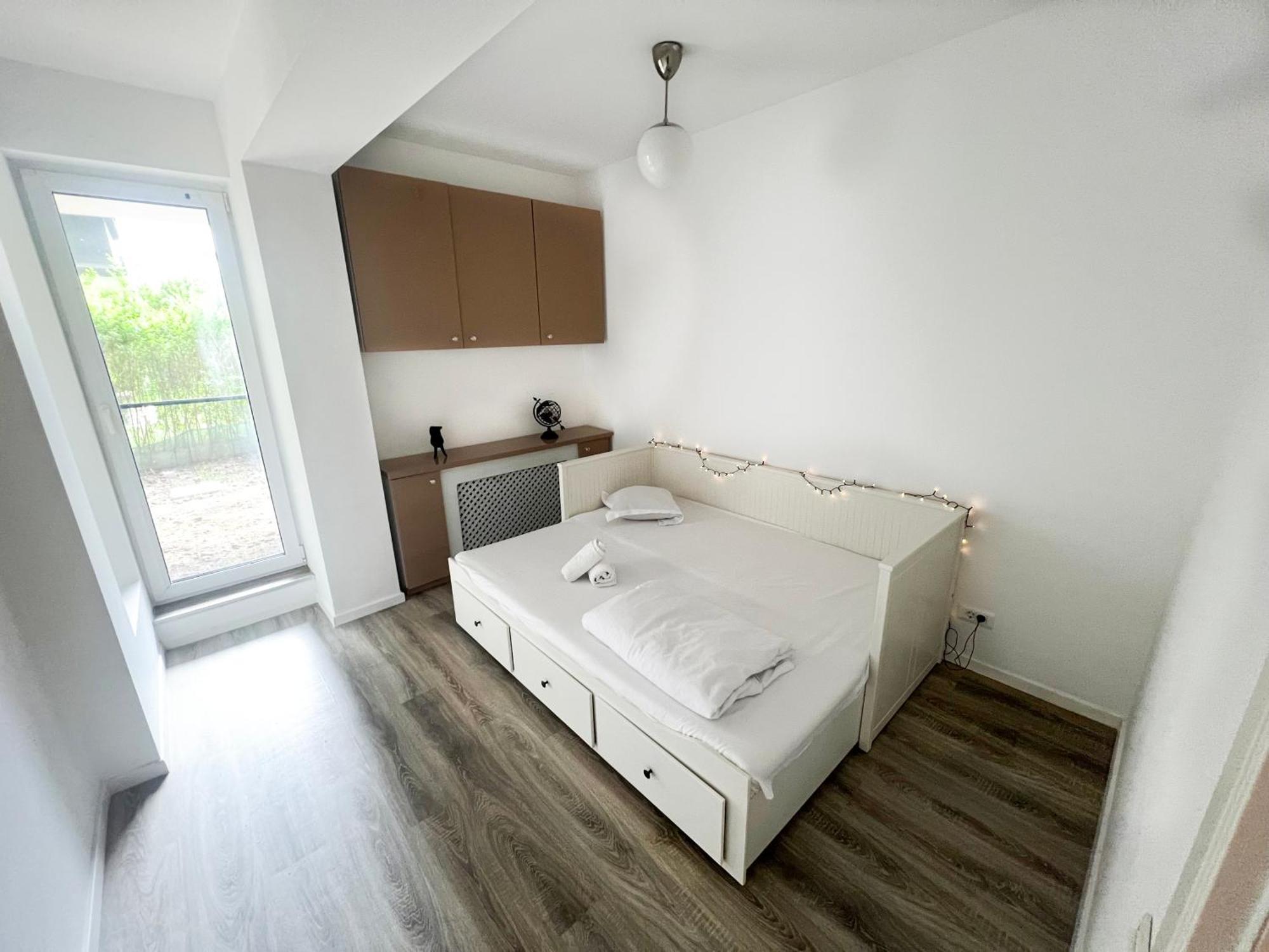 Apartment Golden Escape *