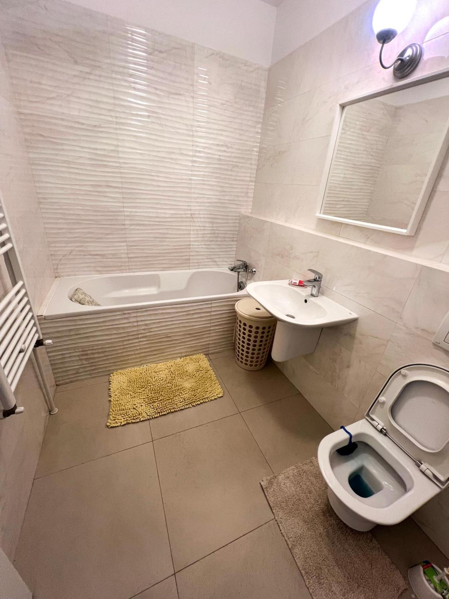 Golden Escape Apartment Bucharest