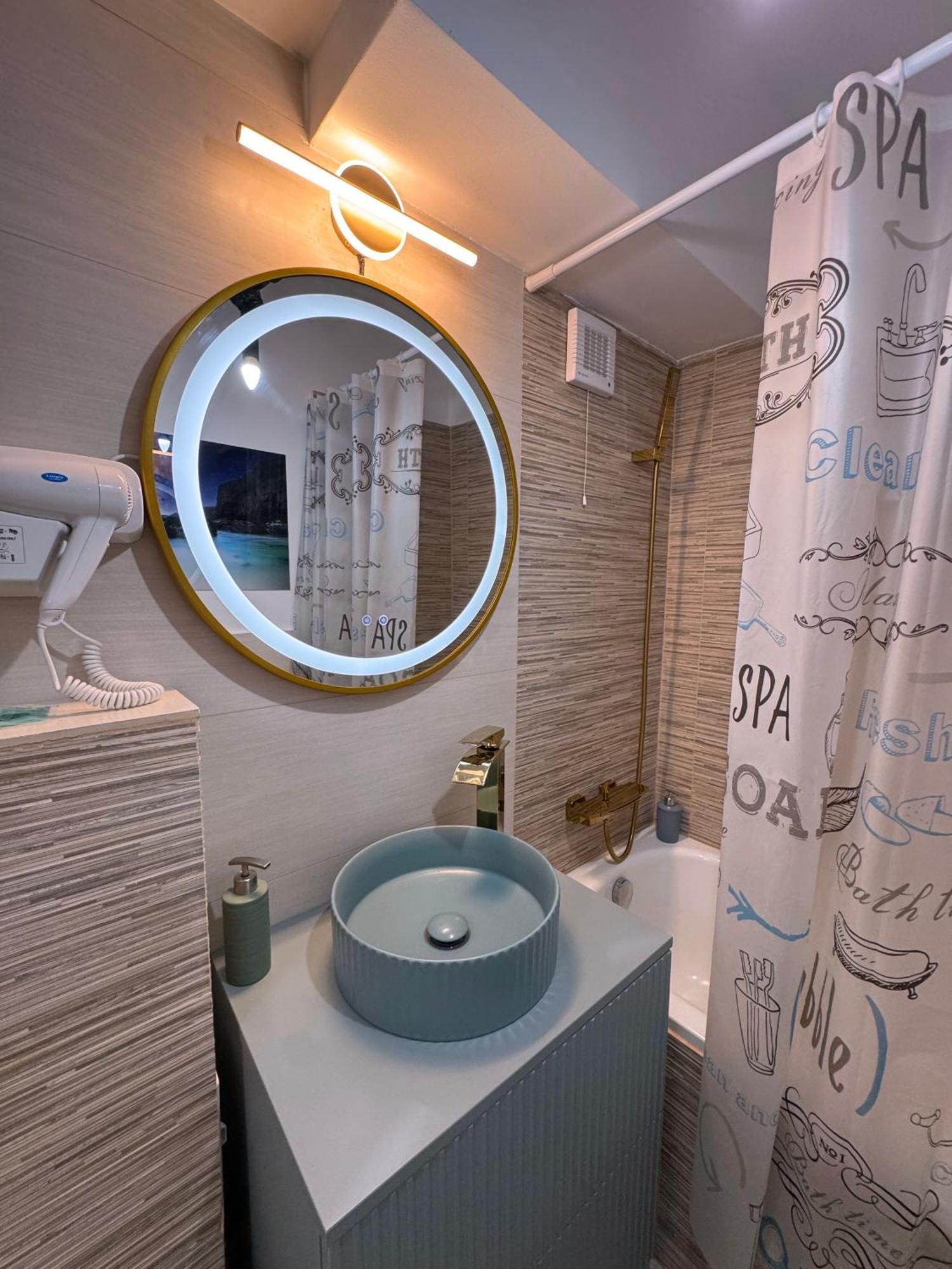Luna Luxury Bucareste
