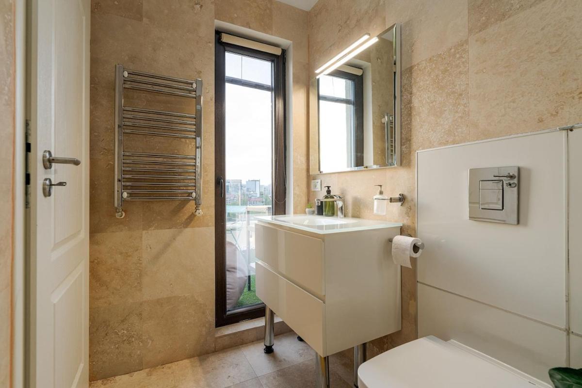 Downtown Floreasca Penthouse With Jacuzzi&sauna Bucareste