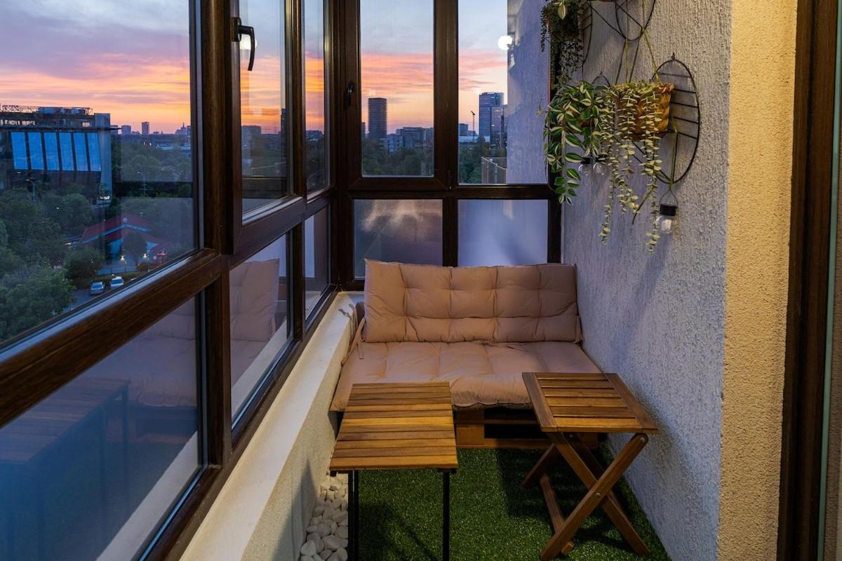Downtown Floreasca Penthouse With Jacuzzi&sauna Apartamento *