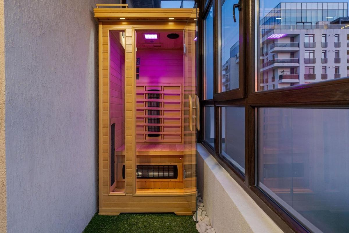 Downtown Floreasca Penthouse With Jacuzzi&sauna
