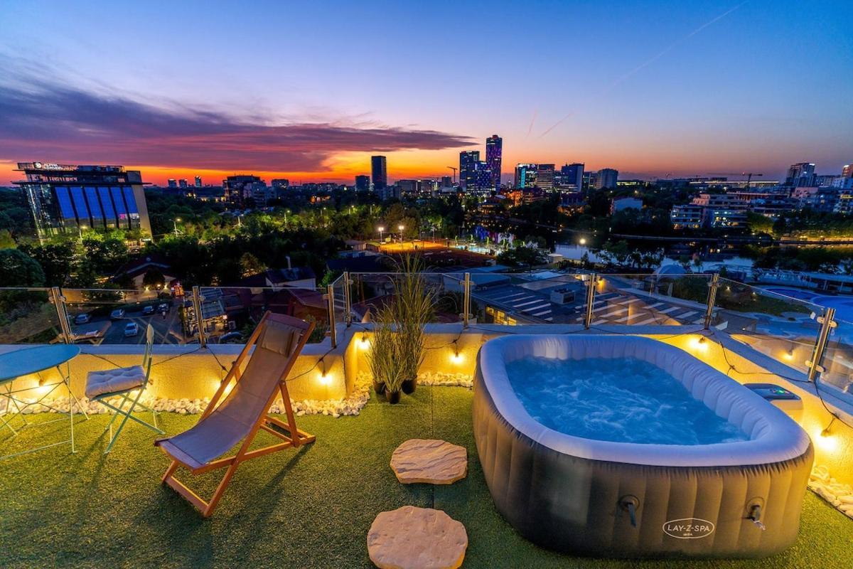Downtown Floreasca Penthouse With Jacuzzi&sauna Apartamento