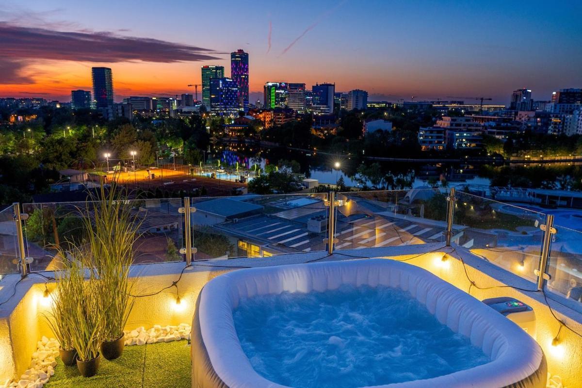Apartamento Downtown Floreasca Penthouse With Jacuzzi&sauna