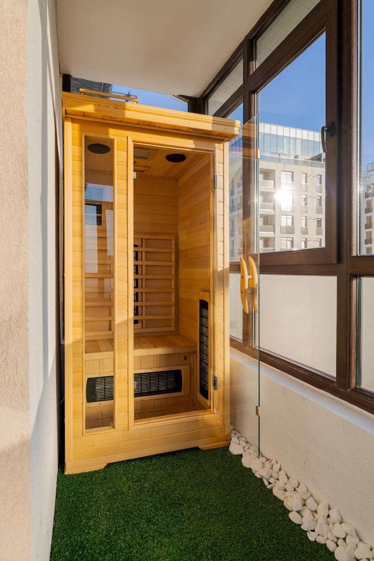 Downtown Floreasca Penthouse With Jacuzzi&sauna