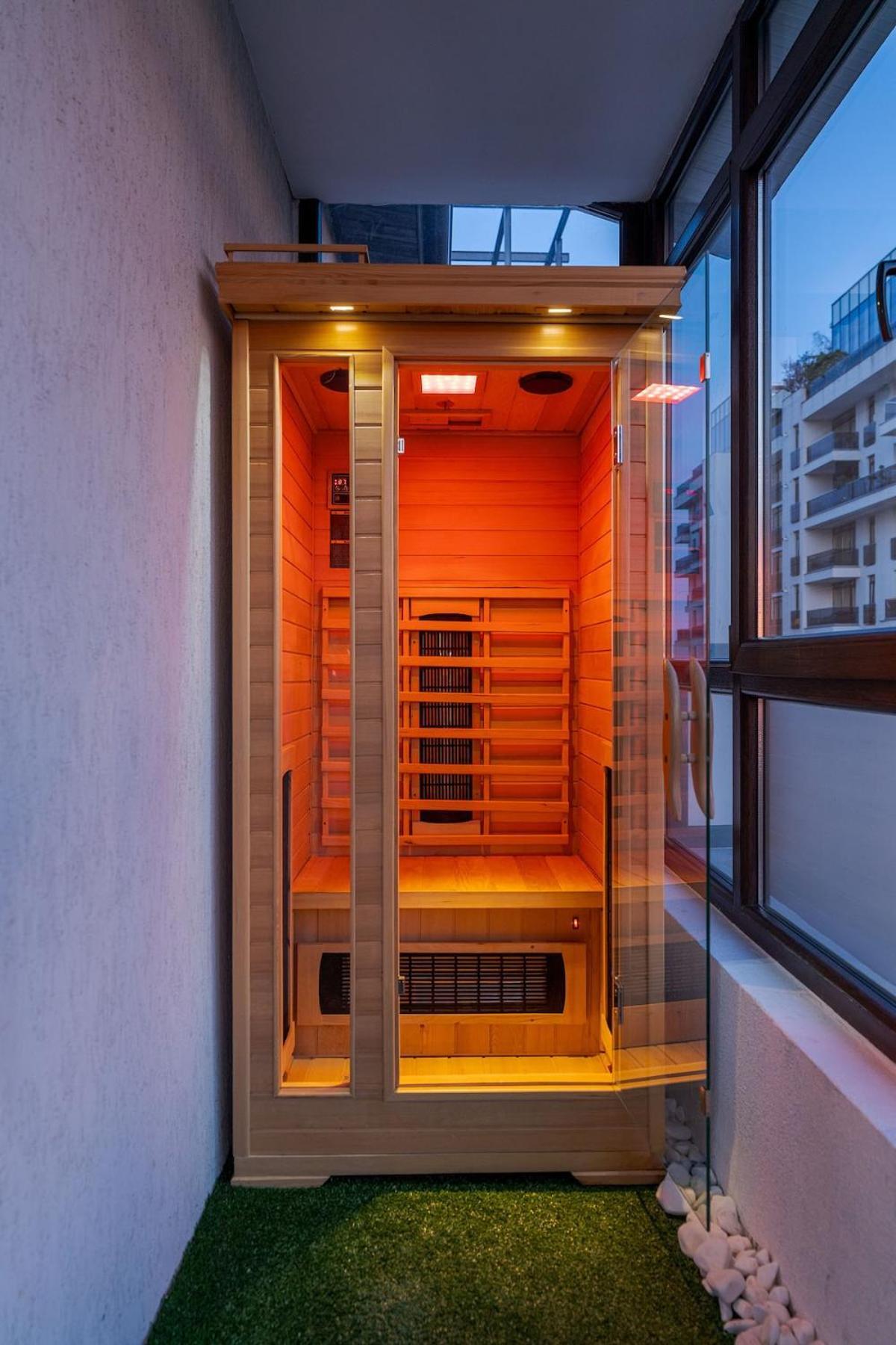 Downtown Floreasca Penthouse With Jacuzzi&sauna * Bucareste