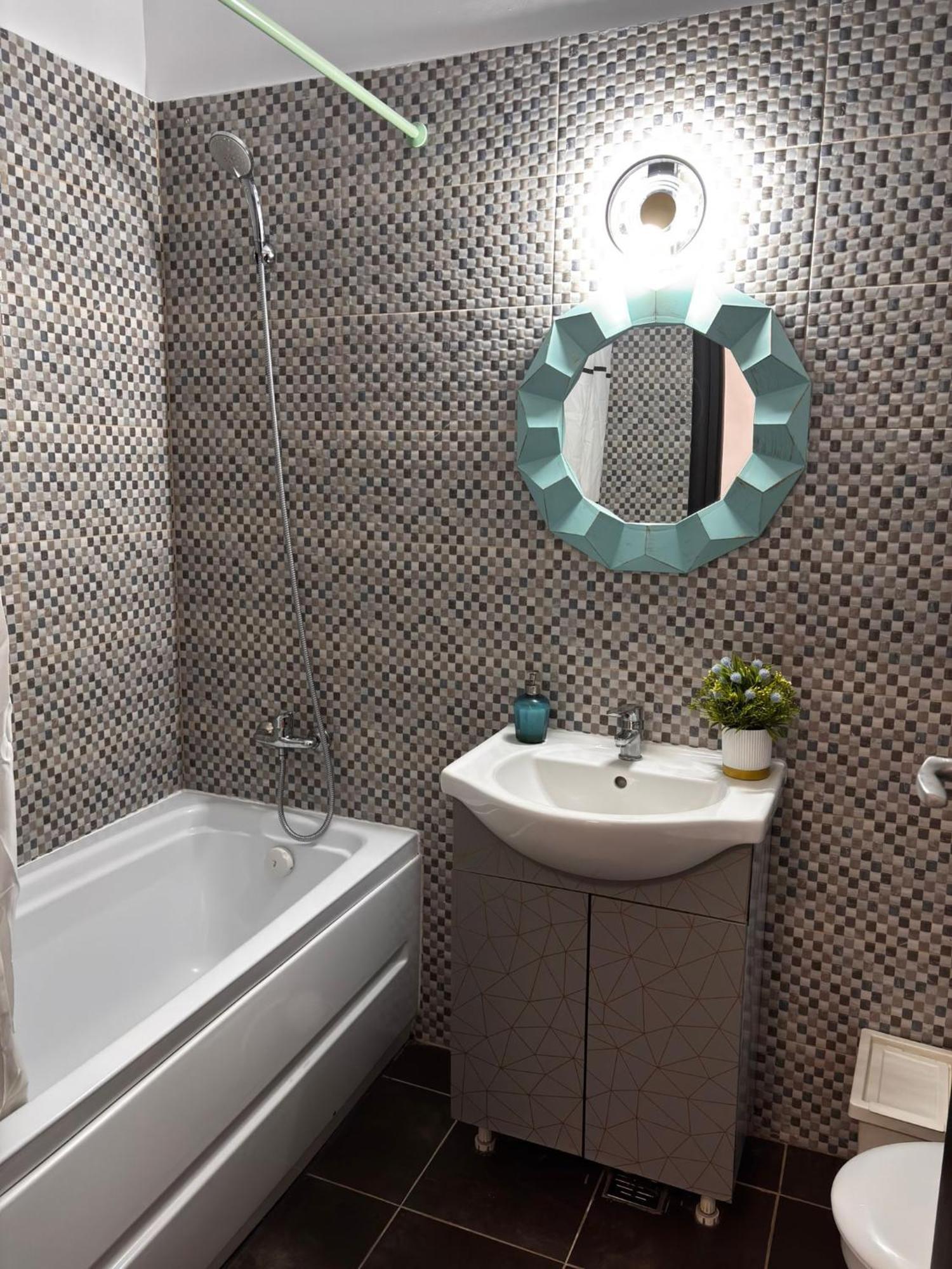 Central Studio Bucharest Apartment *