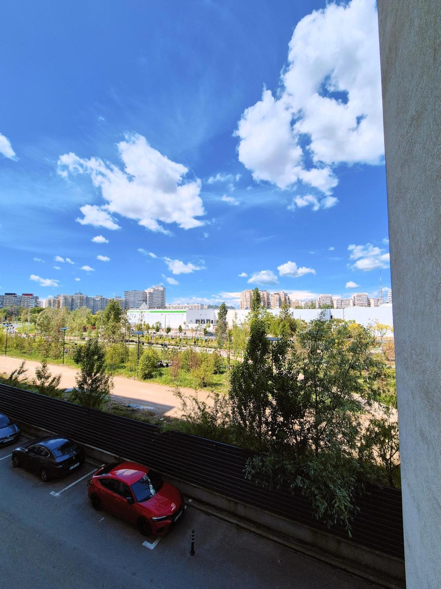 Chique Near Mall Plaza * Bucharest
