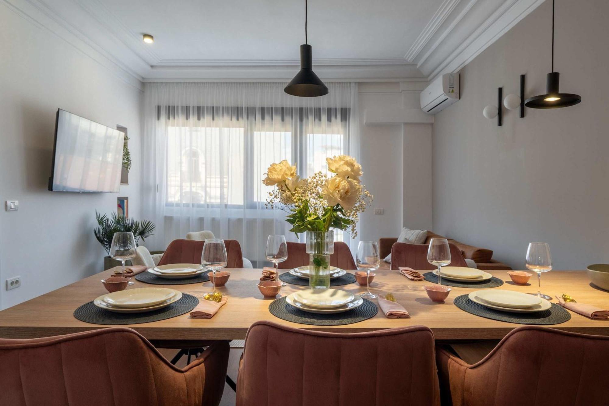 Spacious 3br By Cismigiu Gardens & Calea Victoriei Apartamento
