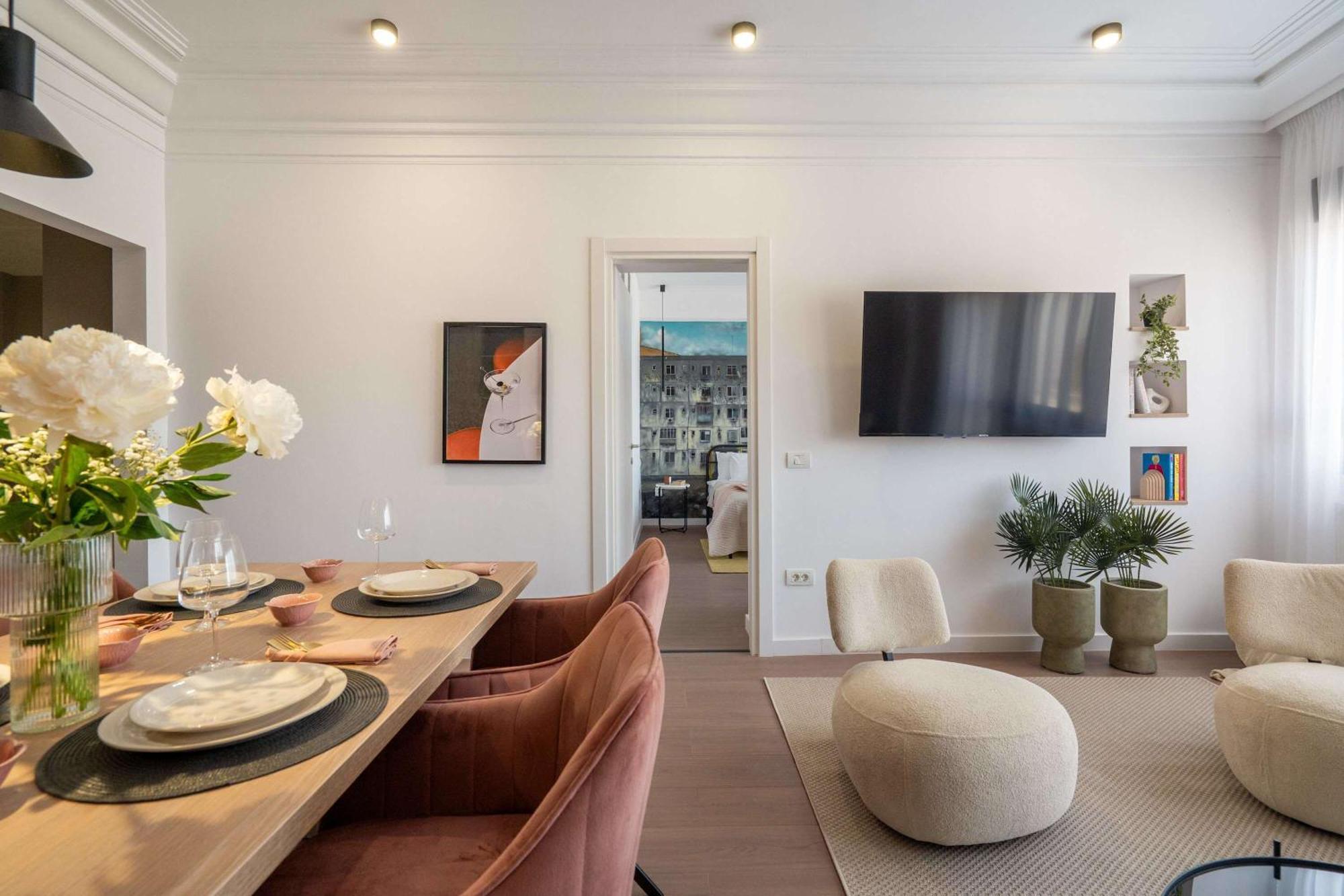Spacious 3br By Cismigiu Gardens & Calea Victoriei * Bucareste