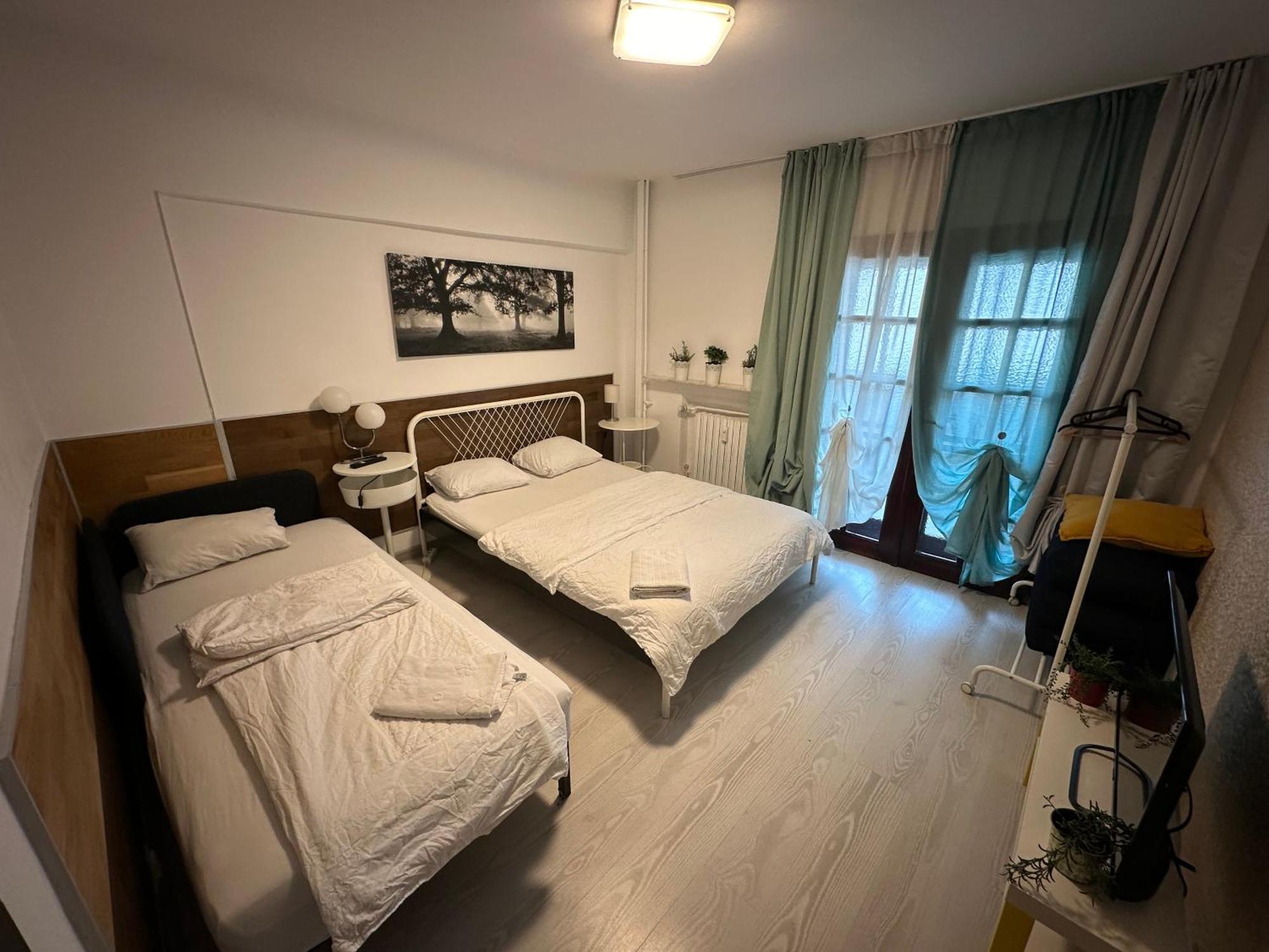4-26 Mircea Voda Apartment