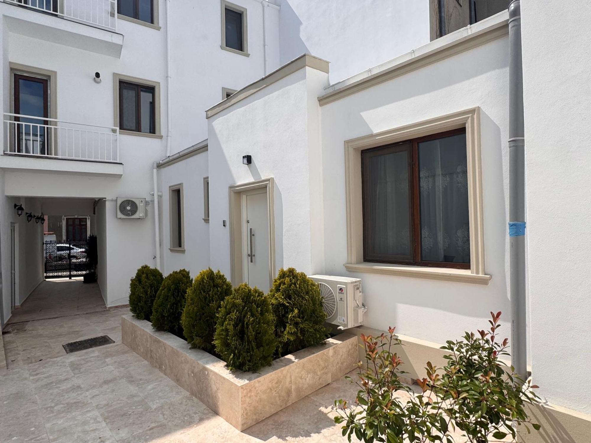 Apartment At Modern Boutique *